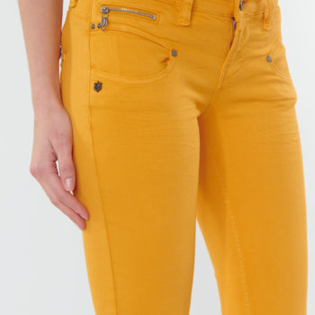 Jean FREEMAN Alexa Cropped