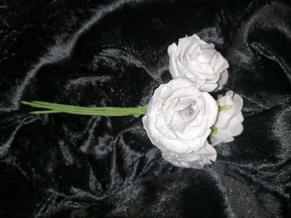 Bouquet de 5 roses pailletées – Image 2