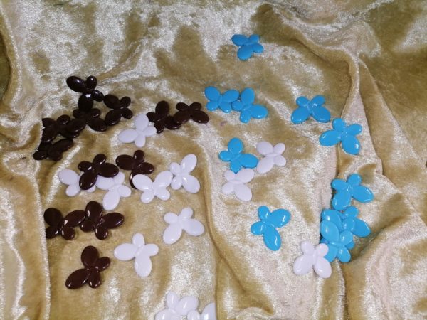 Perles papillons décoratives