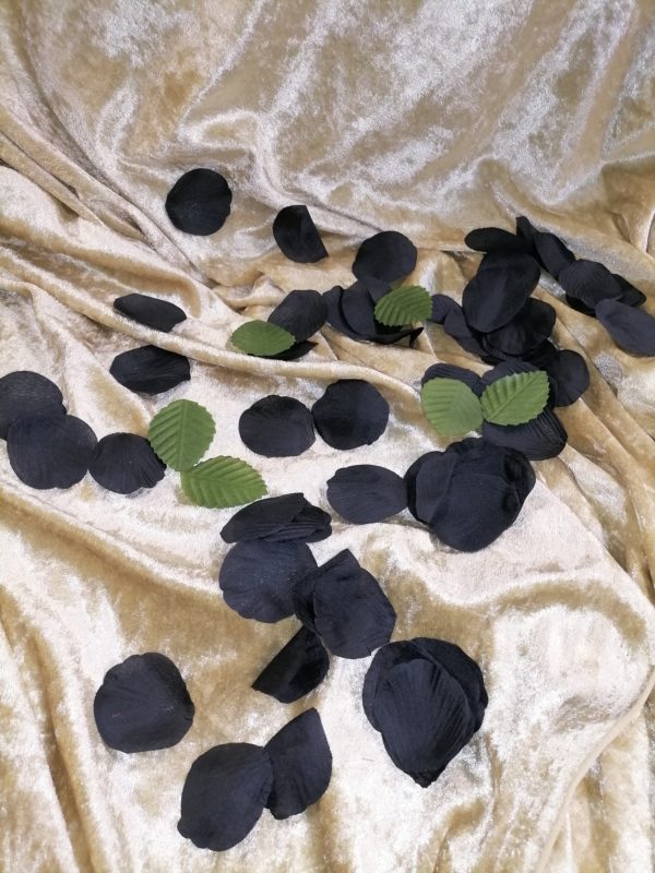 Pétales de roses en tissu