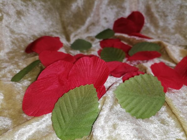 Pétales de roses en tissu – Image 4